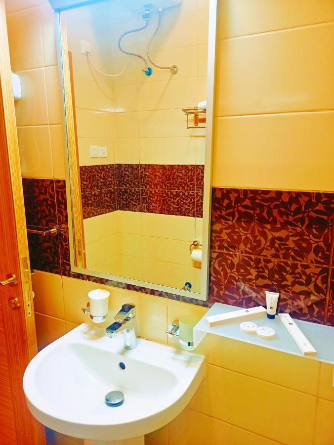 Taraf Yanbu 2アパートホテル エクステリア 写真