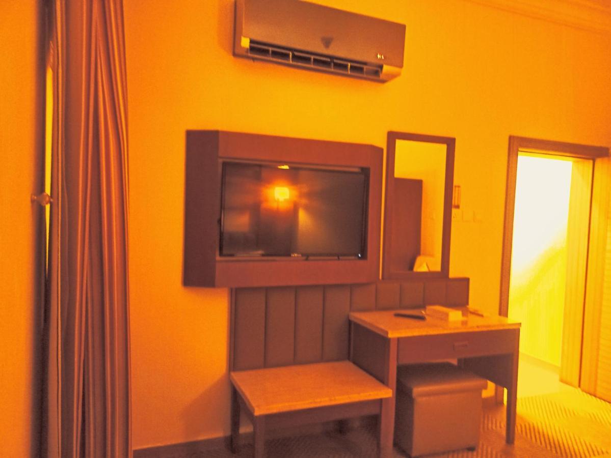 Taraf Yanbu 2アパートホテル エクステリア 写真